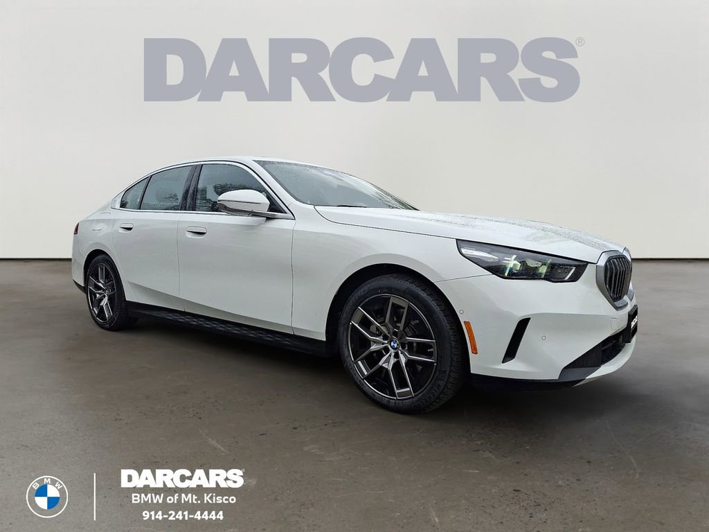 Used 2026 BMW 530i xDrive AWD/4WD image 1