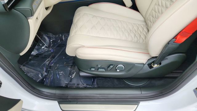 Used 2025 Genesis GV80 3.5T e-SC image 35