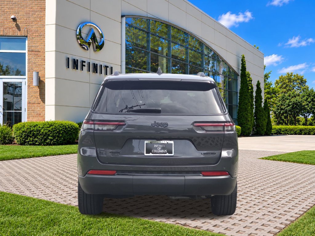 Used 2023 Jeep Grand Cherokee L Limited w/ Black Appearance Package AWD/4WD image 11