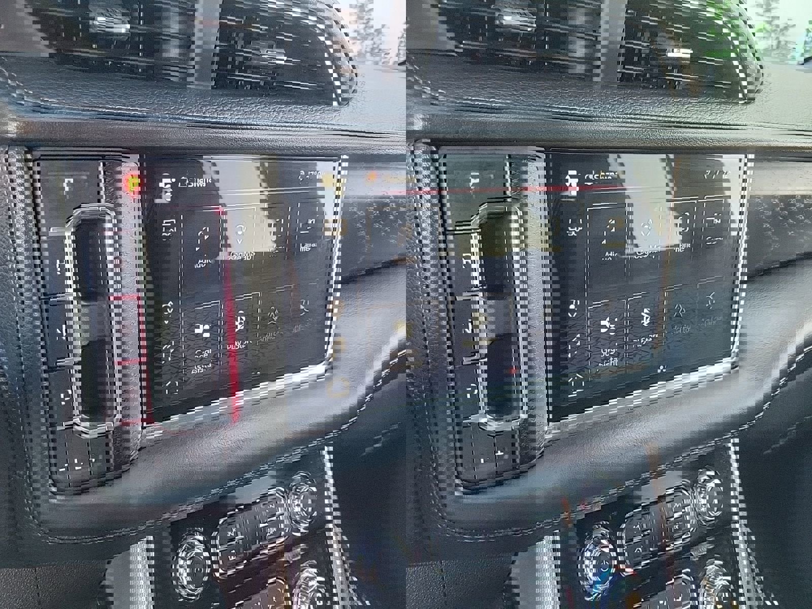 Used 2022 GMC Yukon Denali image 22