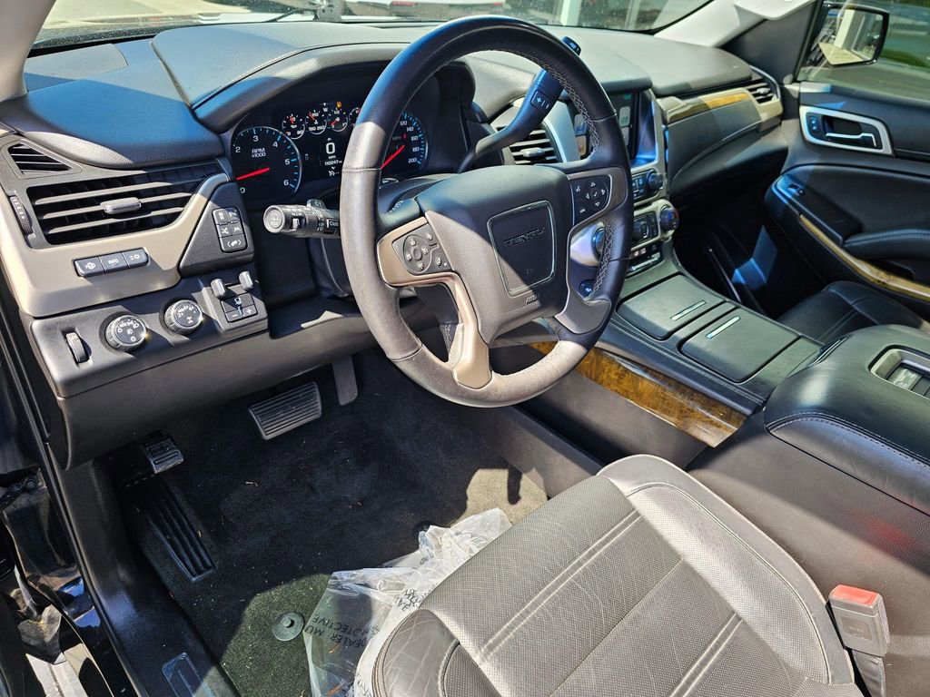 Used 2017 GMC Yukon Denali w/ Open Road Package AWD/4WD image 22