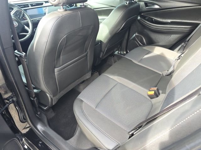 Used 2023 Buick Encore GX Select w/ Sport Touring Package image 28