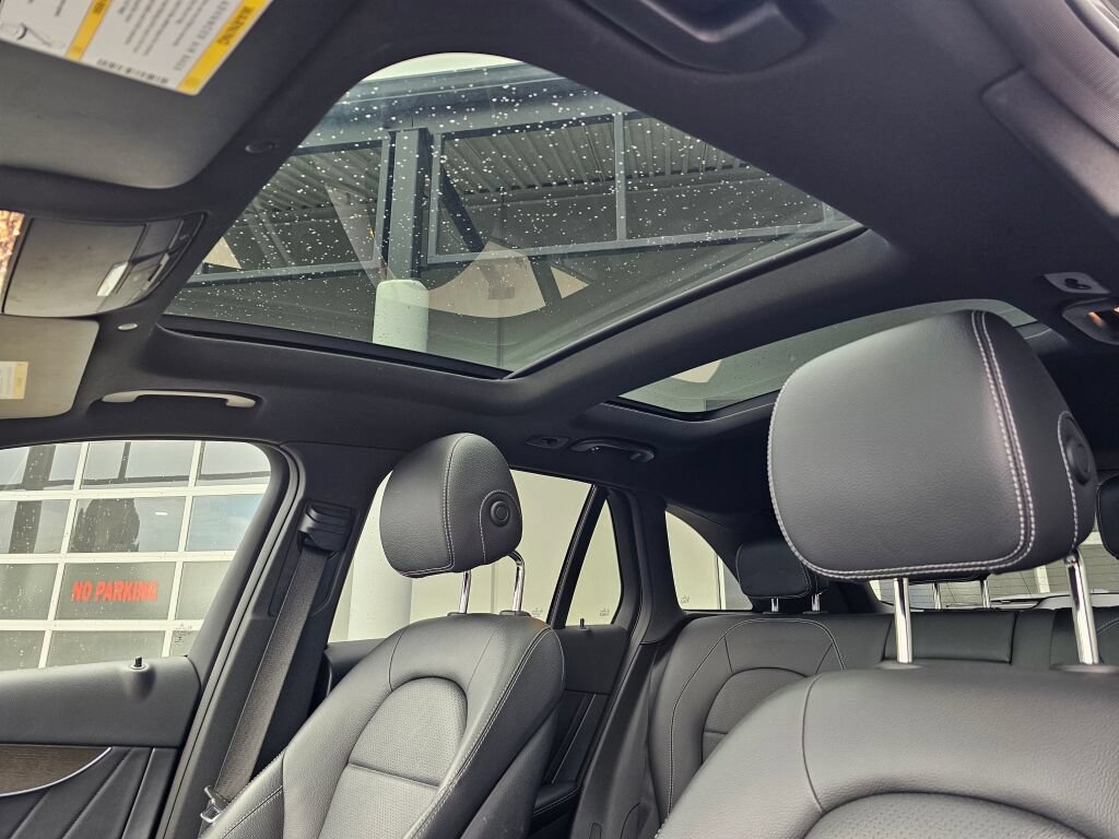 Used 2020 Mercedes-Benz GLC 300 4MATIC image 21