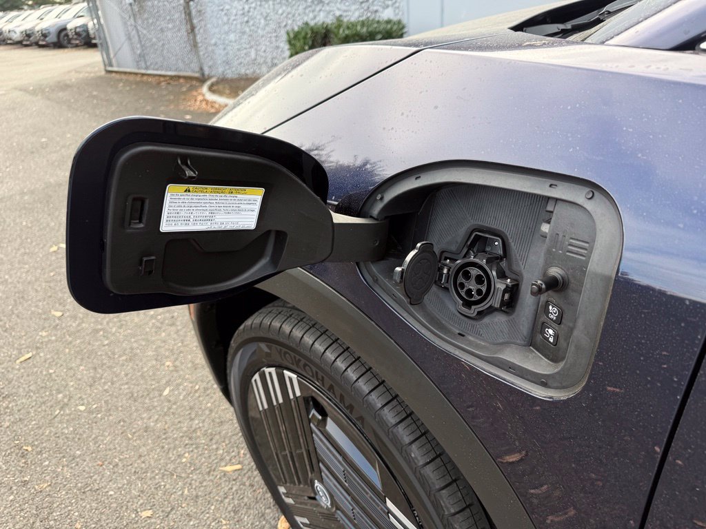 New 2026 Nissan Leaf FWD image 11