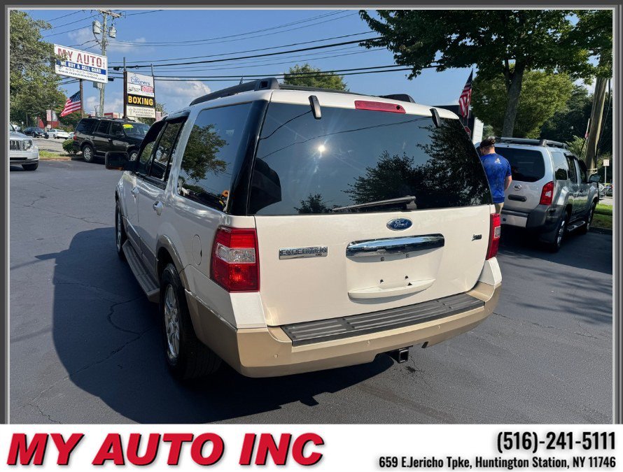 Used 2011 Ford Expedition XLT w/ 202A Rapid Spec Order Code AWD/4WD image 6