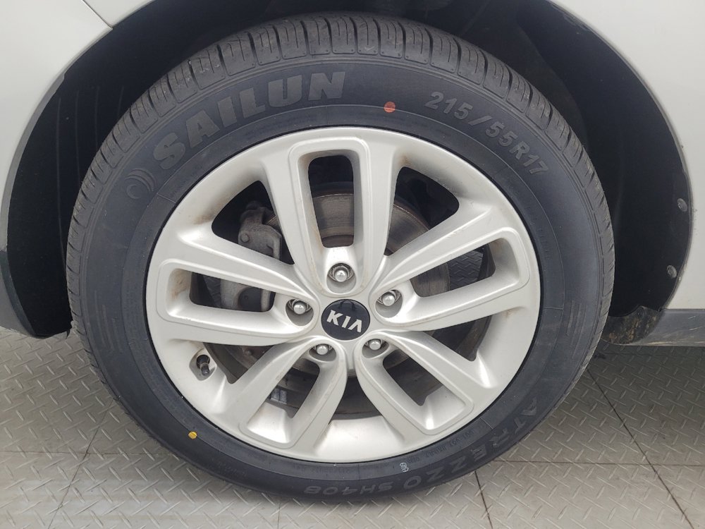 Used 2018 Kia Soul + FWD image 31