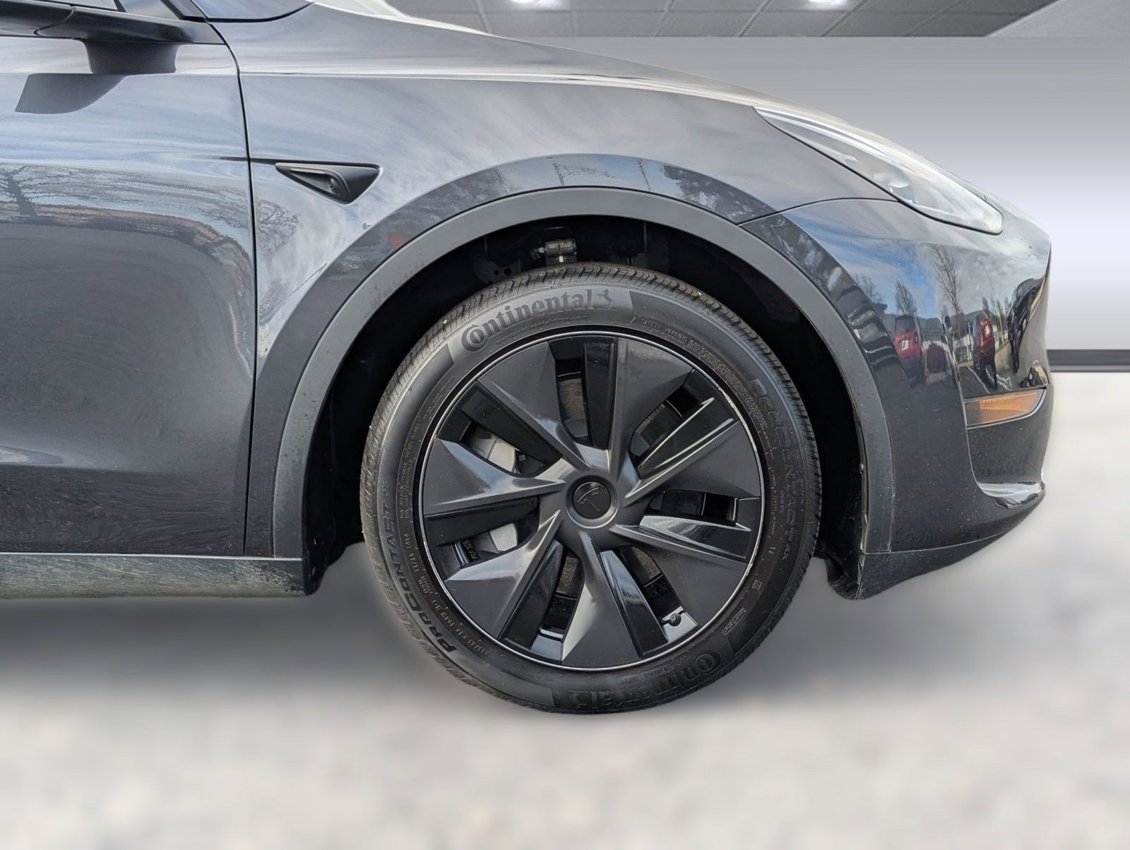 Used 2025 Tesla Model Y Long Range image 12