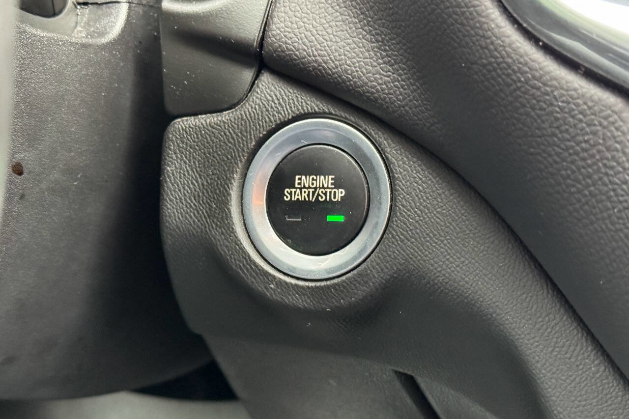 Used 2021 Chevrolet Equinox LT AWD/4WD image 24