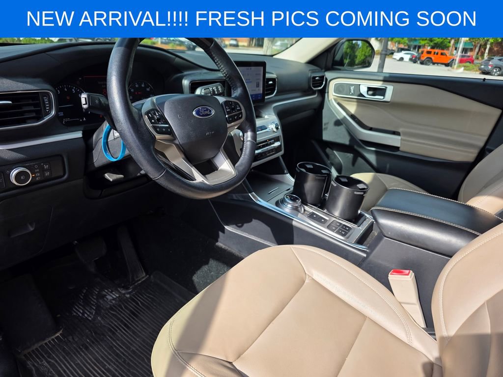 Used 2020 Ford Explorer XLT w/ Equipment Group 202A RWD image 8