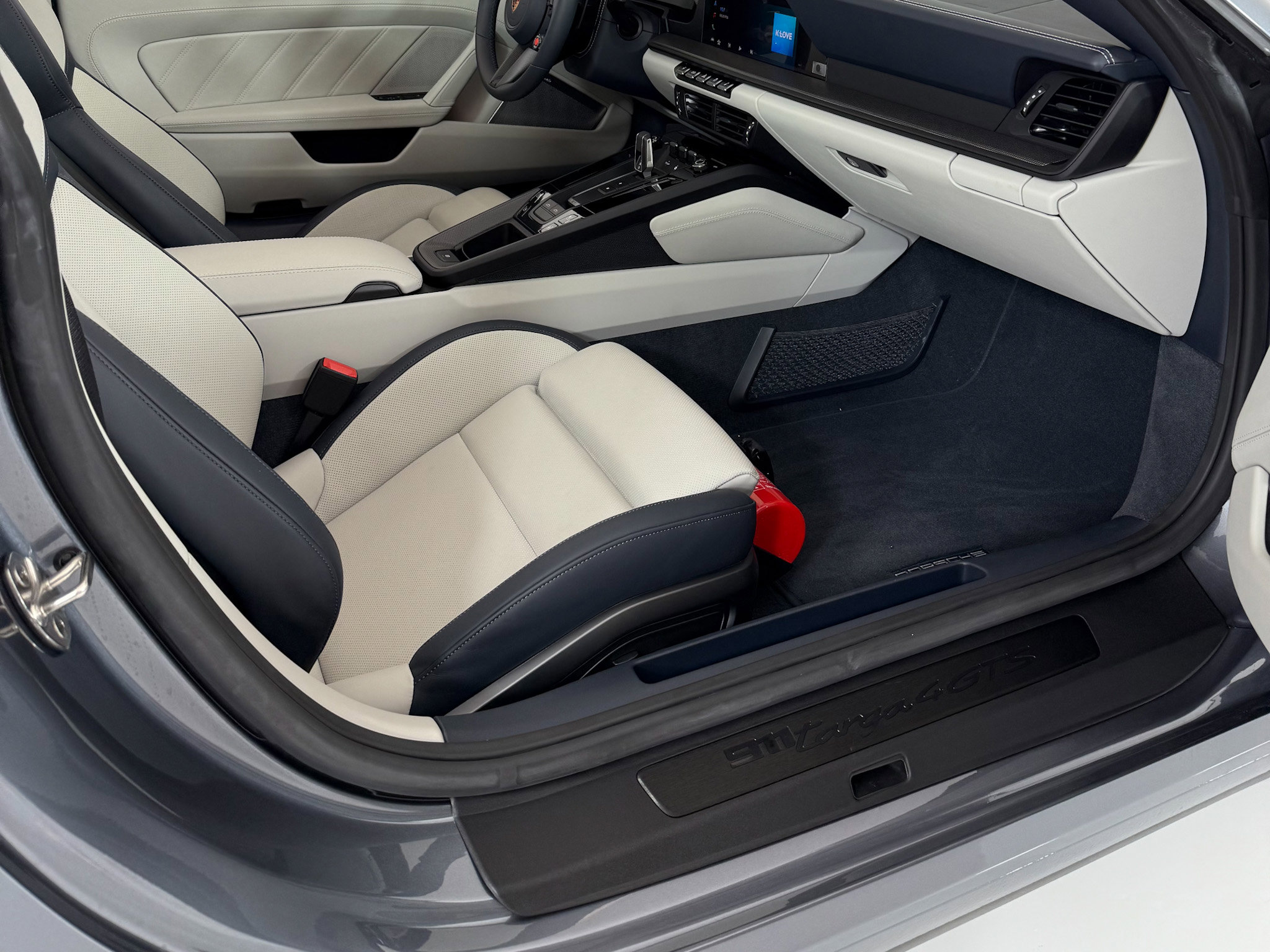 Used 2026 Porsche 911 Targa 4 GTS image 33