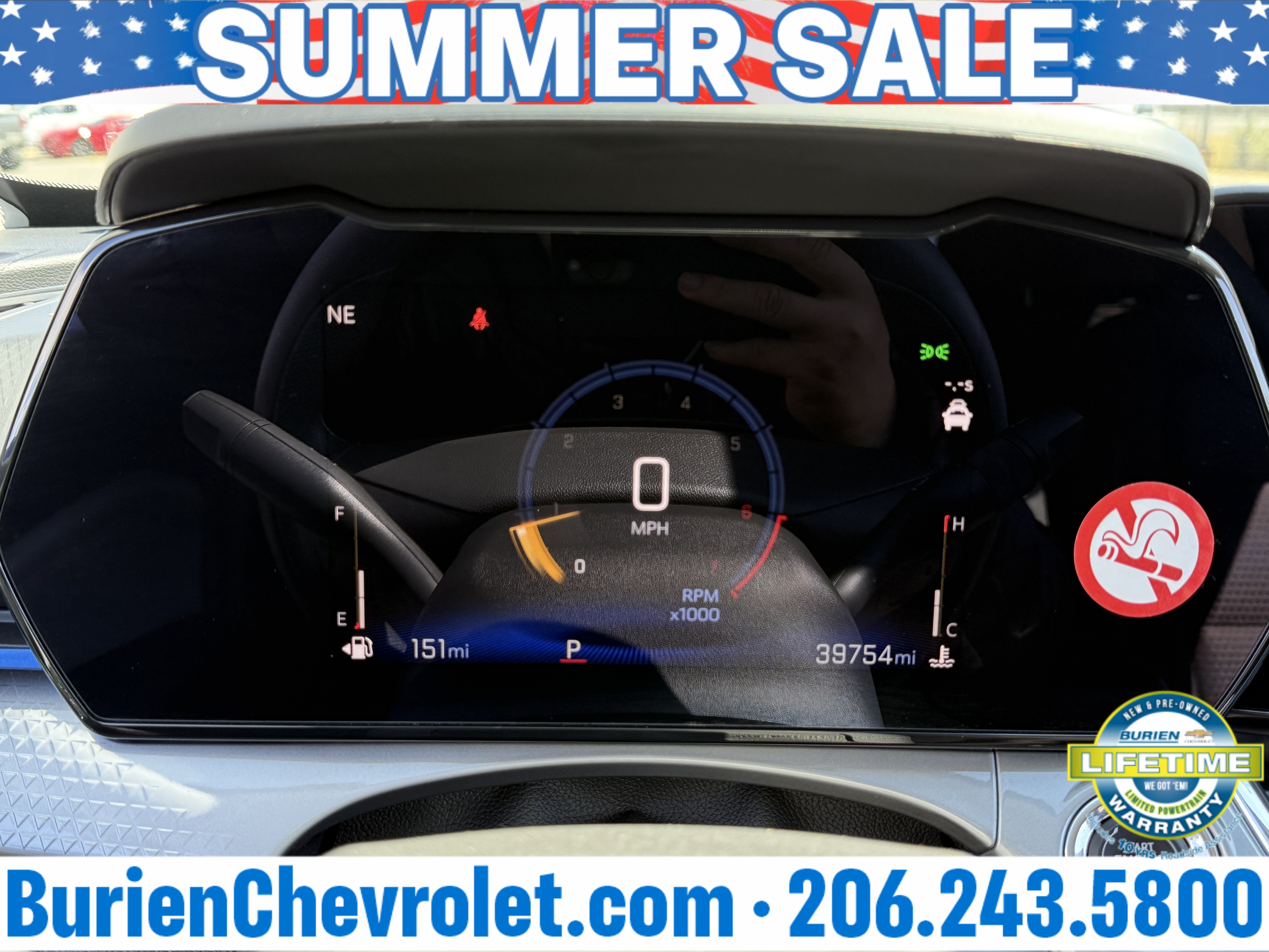 Used 2025 Chevrolet Trax LT FWD image 14