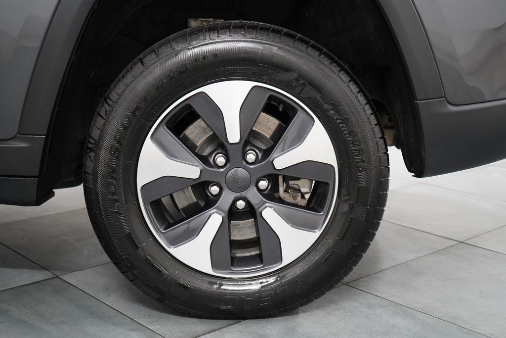 Used 2024 Jeep Grand Cherokee Limited 4xe AWD/4WD image 37
