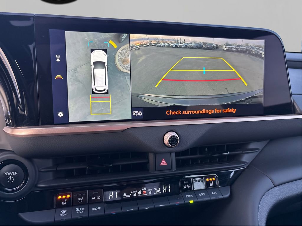 Used 2025 Toyota Crown Signia w/ Advanced Technology Package image 36