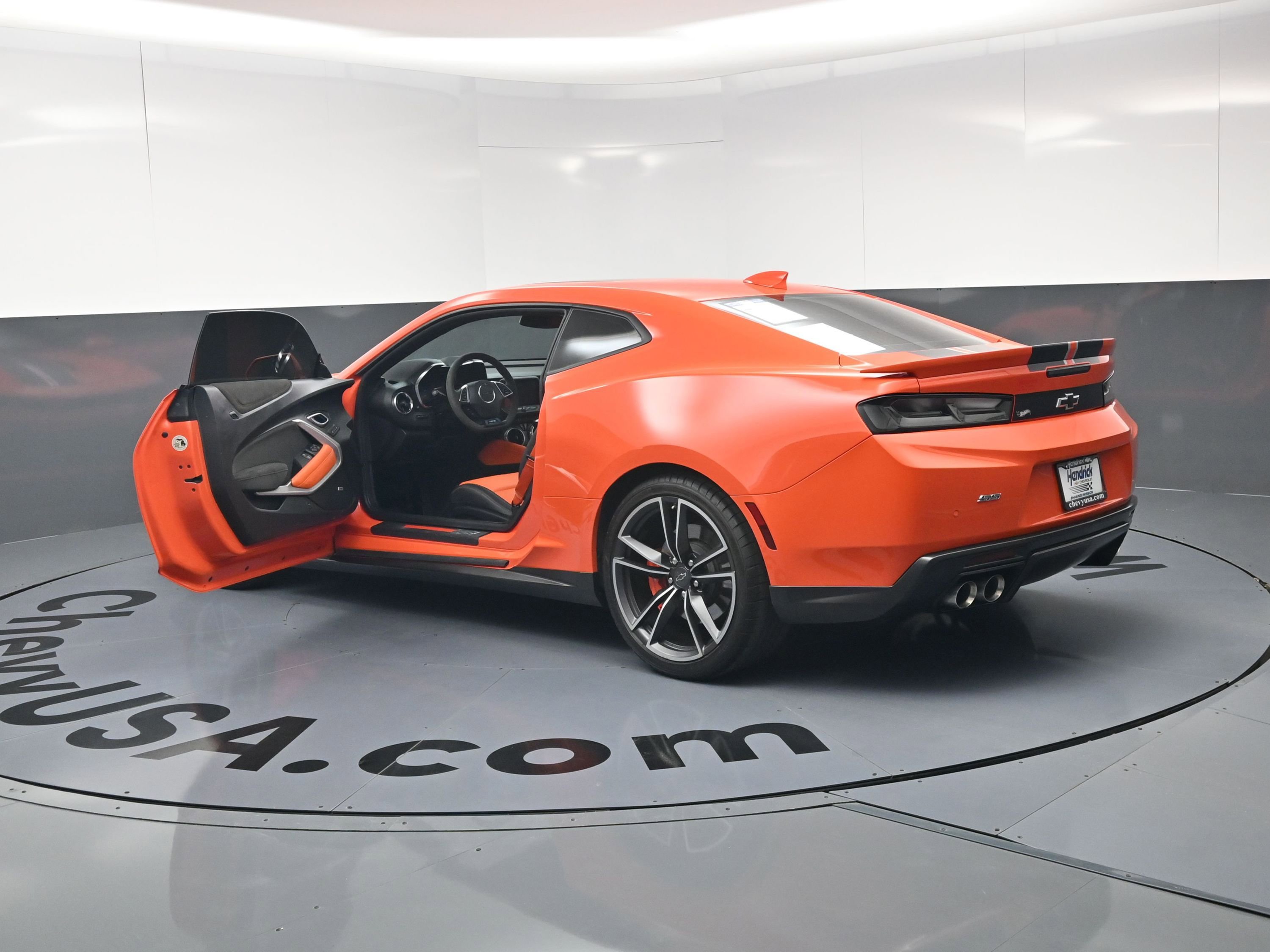 Used 2018 Chevrolet Camaro SS w/ Hot Wheels Edition image 29