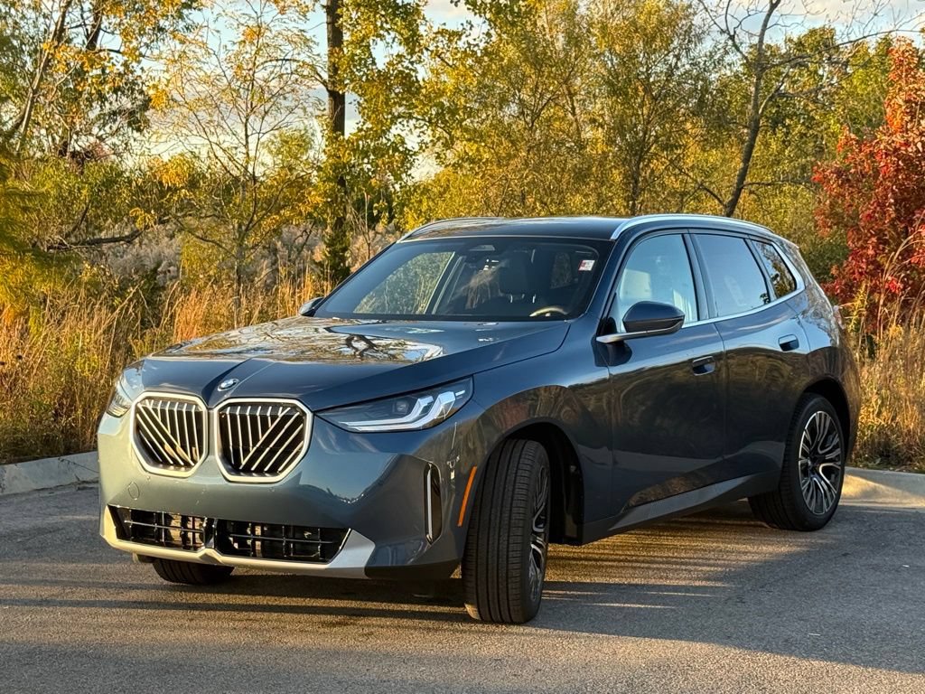 Used 2026 BMW X3 xDrive30i w/ Convenience Package AWD/4WD image 3