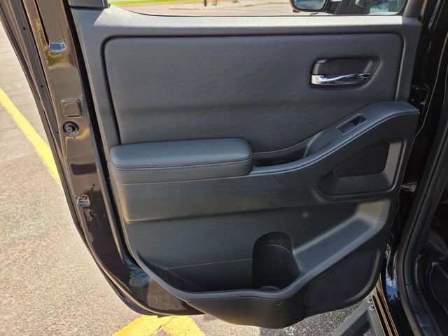 Used 2022 Nissan Frontier PRO-4X w/ Pro-4X Premium Package AWD/4WD image 48