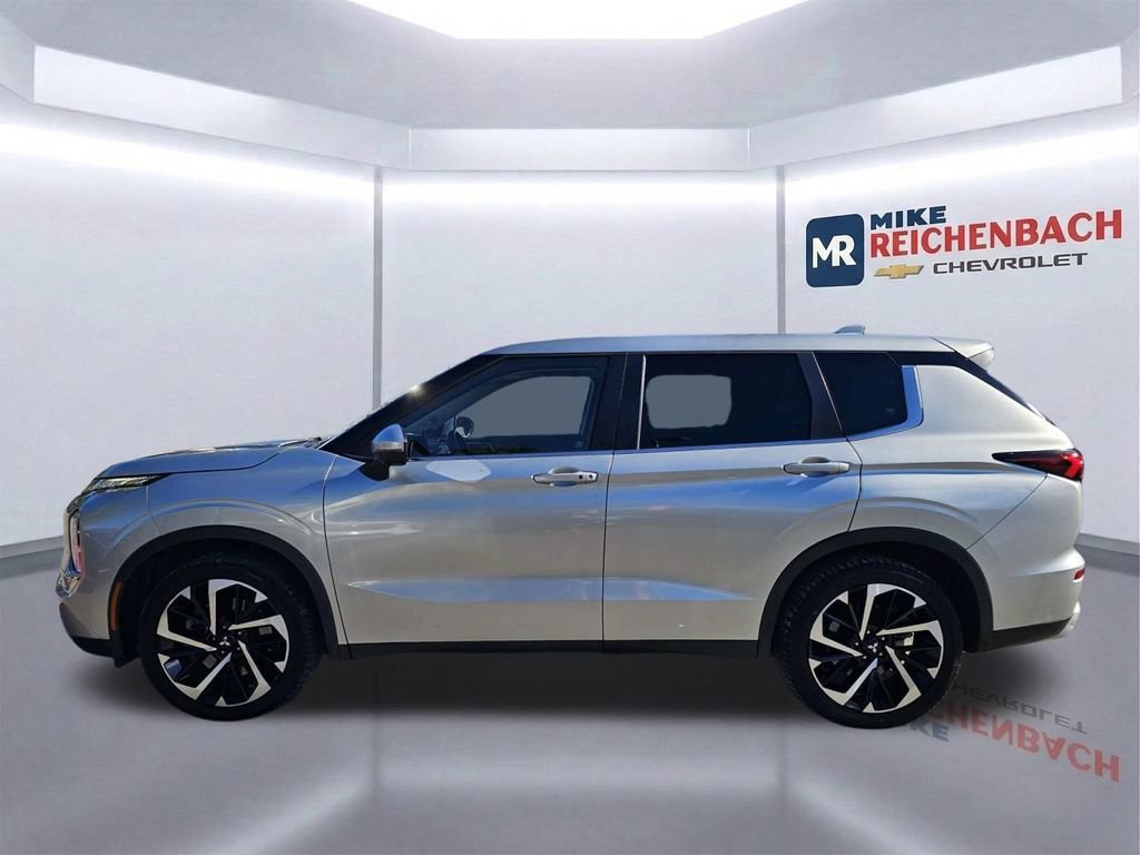 Used 2022 Mitsubishi Outlander SE FWD image 7