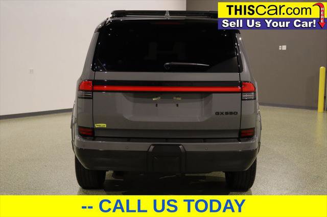 Used 2024 Lexus GX 550 image 6