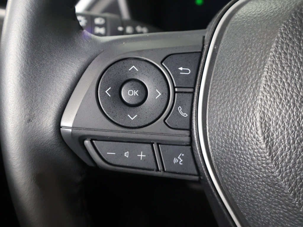 Used 2025 Toyota Corolla Cross XLE FWD image 35