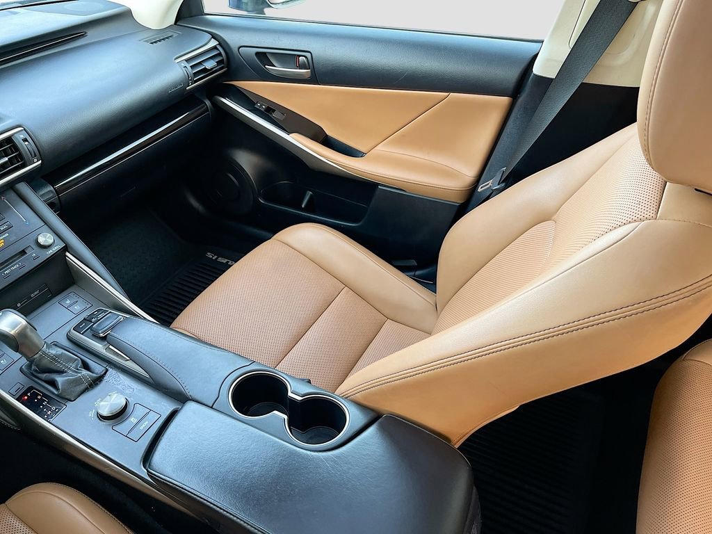 Used 2018 Lexus IS 300 AWD w/ Comfort Package image 23
