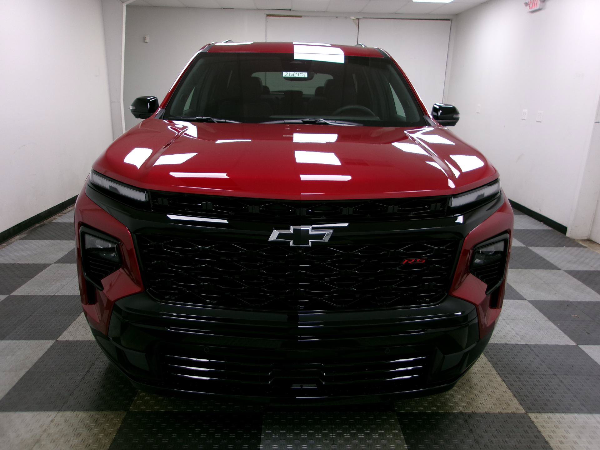 New 2026 Chevrolet Traverse RS w/ LPO, Floor Liner Package FWD image 17