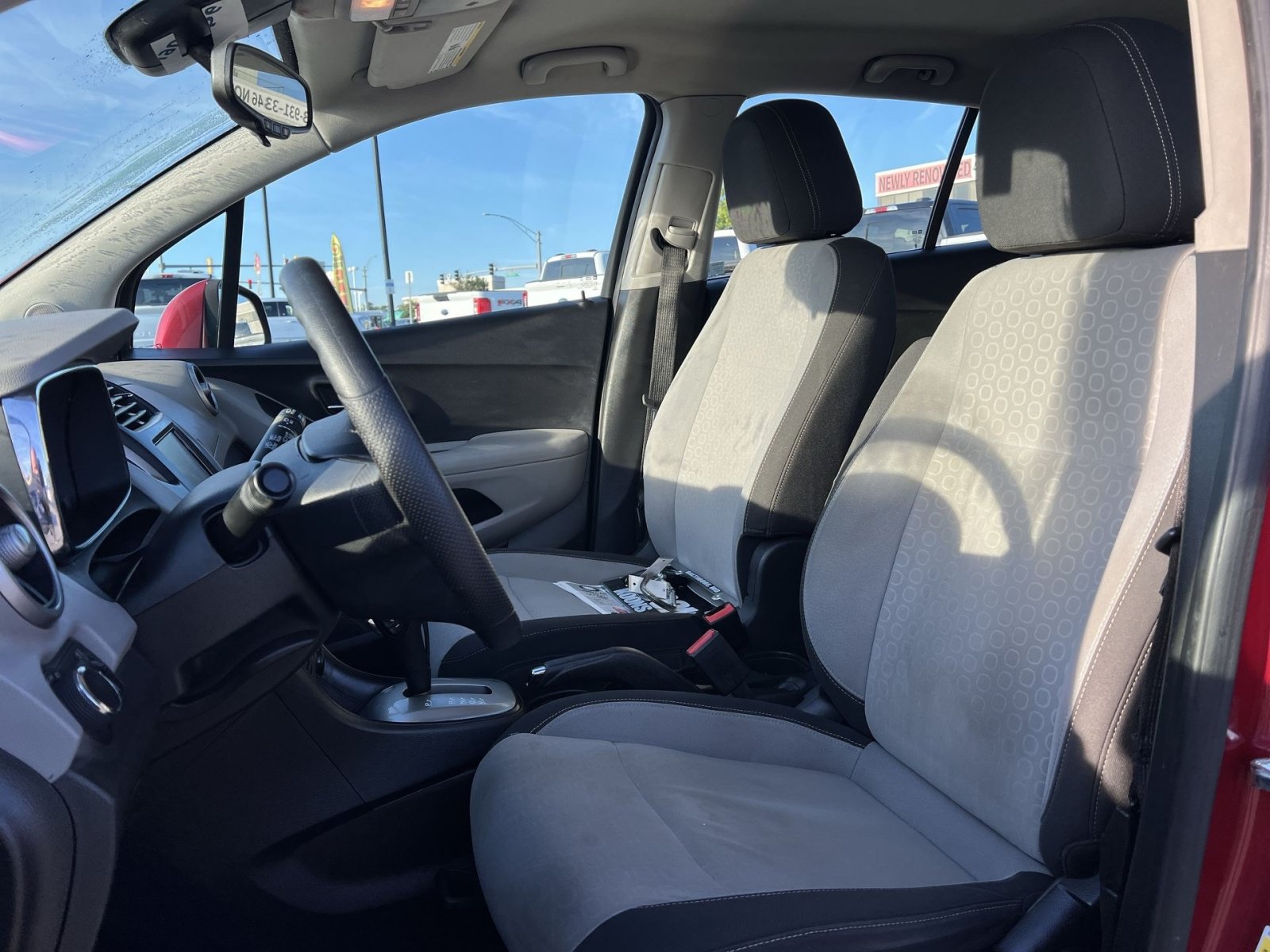Used 2015 Chevrolet Trax LS w/ LPO, Protection Package FWD image 13