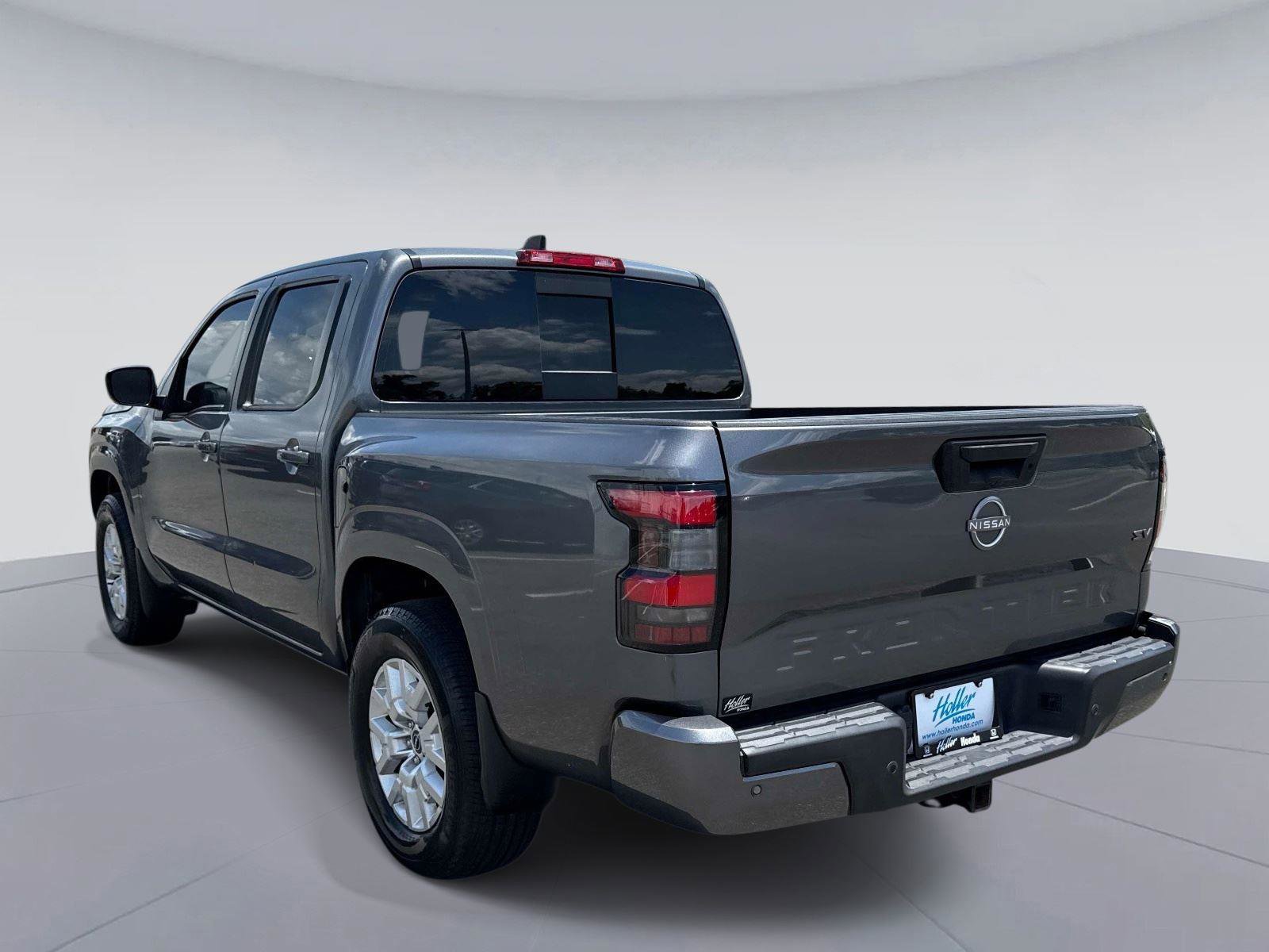 Used 2023 Nissan Frontier SV w/ SV Convenience Package RWD image 6