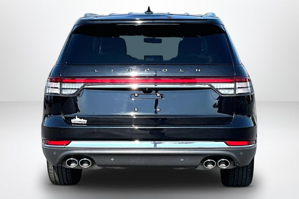 Used 2024 Lincoln Aviator Reserve AWD/4WD image 7