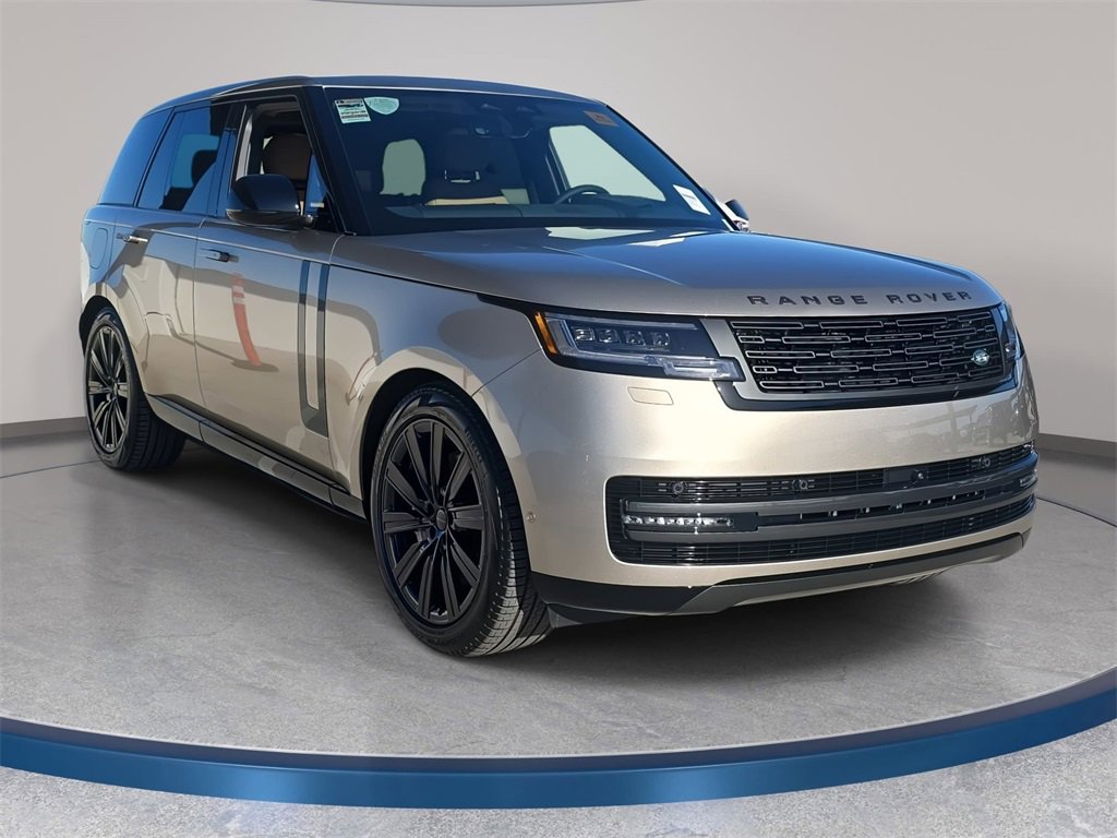 New 2026 Land Rover Range Rover SE image 3