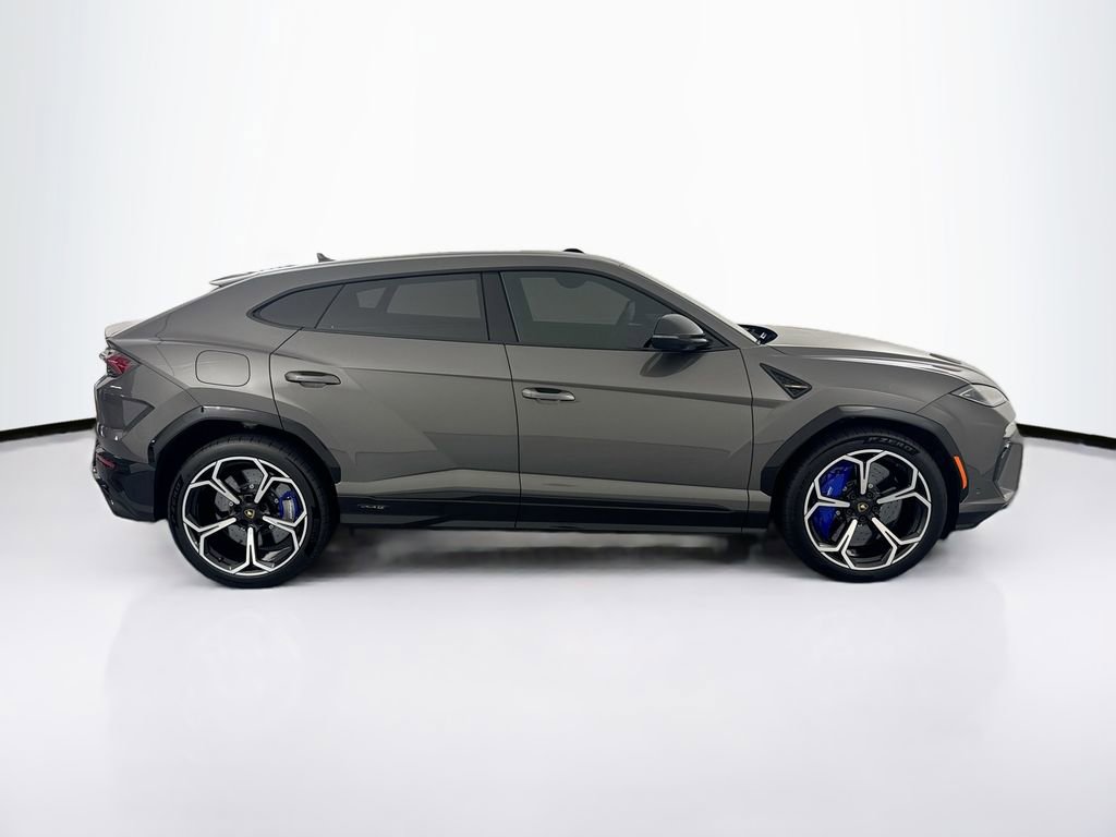 Used 2025 Lamborghini Urus SE image 4