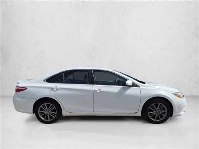 Used 2016 Toyota Camry SE FWD image 4