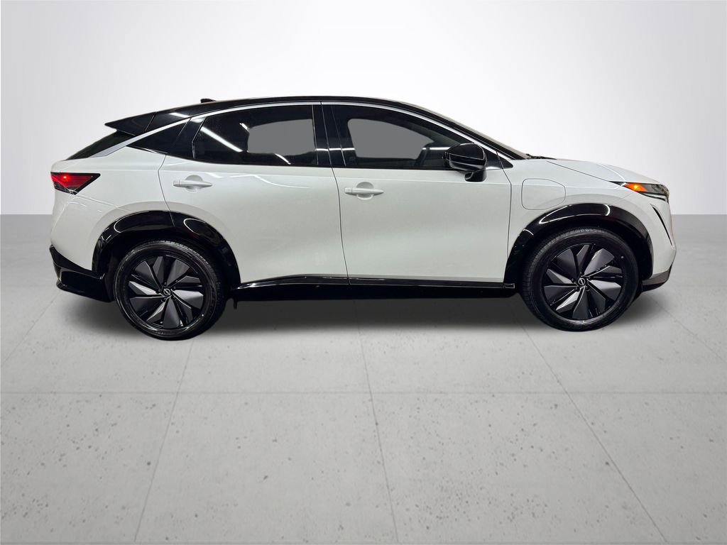 Used 2024 Nissan Ariya FWD image 8