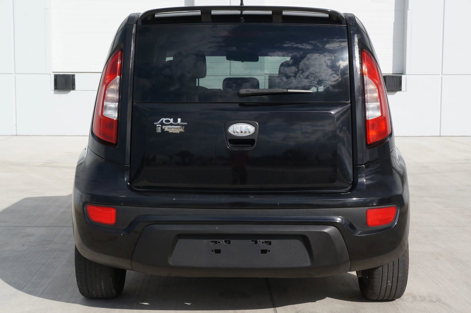Used 2012 Kia Soul + FWD image 10