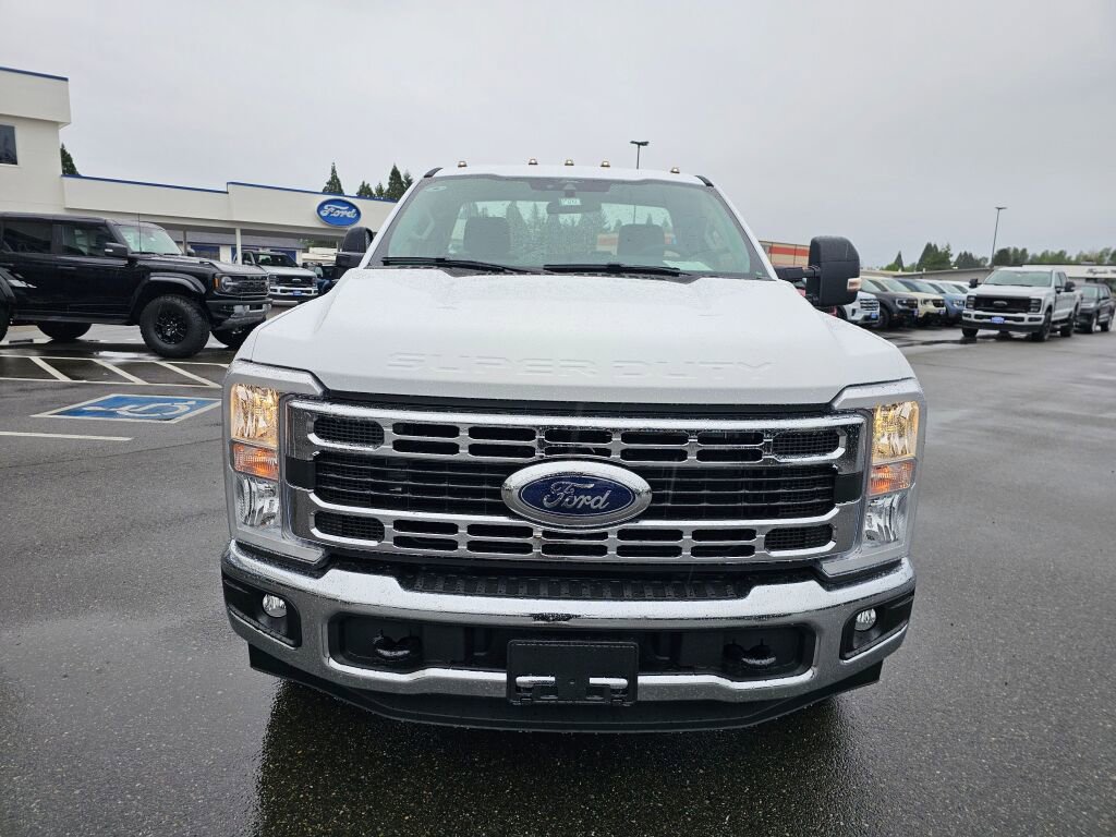 New 2025 Ford F350 XL w/ XL Chrome Package image 3
