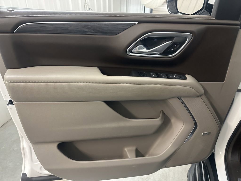 Used 2021 GMC Yukon SLT image 13