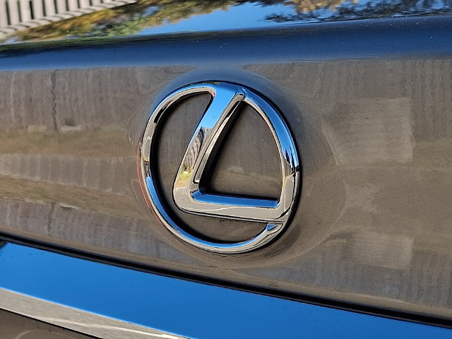 Used 2017 Lexus ES 350 w/ Luxury Package FWD image 29