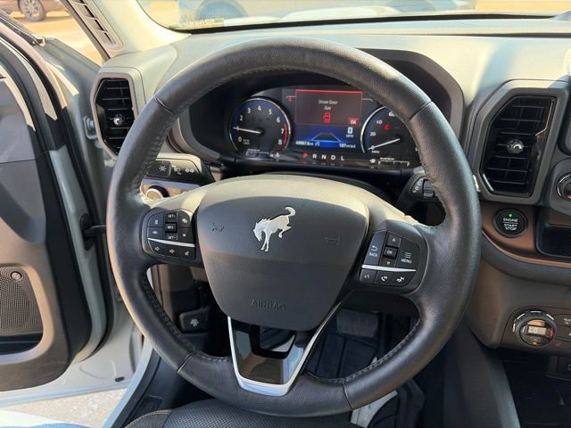 Used 2021 Ford Bronco Sport Outer Banks w/ Outer Banks Package AWD/4WD image 16