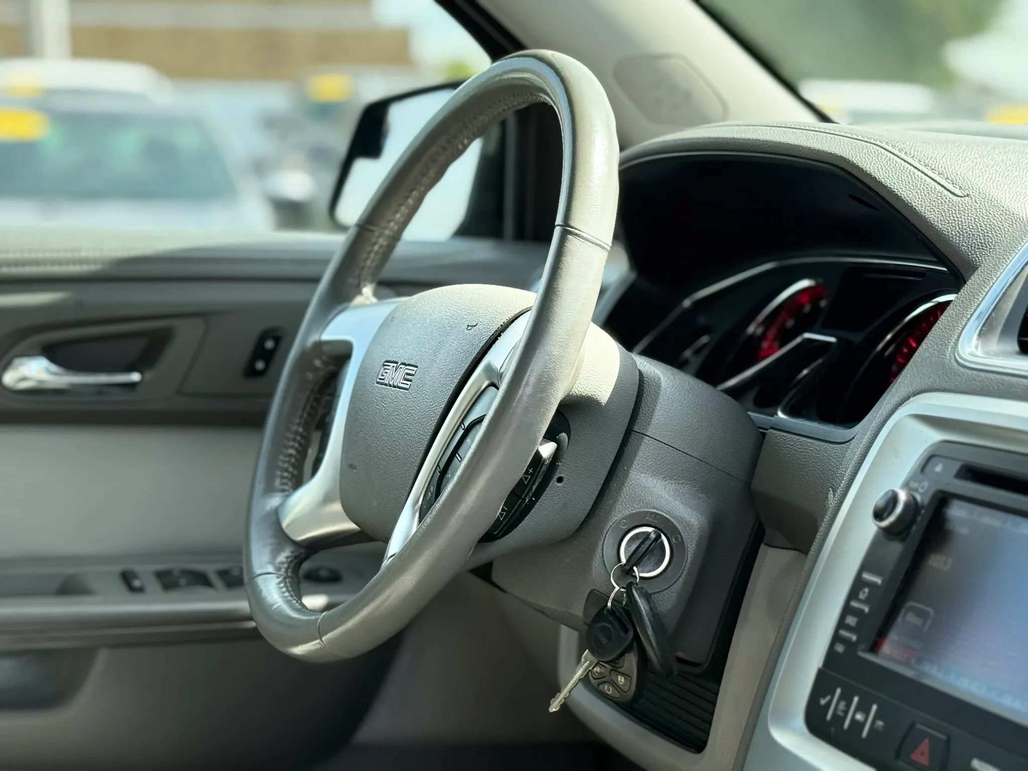 Used 2015 GMC Acadia SLE AWD/4WD image 33