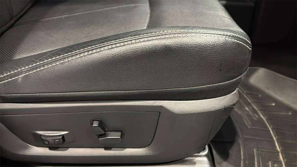 Used 2018 RAM 2500 Laramie w/ Sport Appearance Group image 12