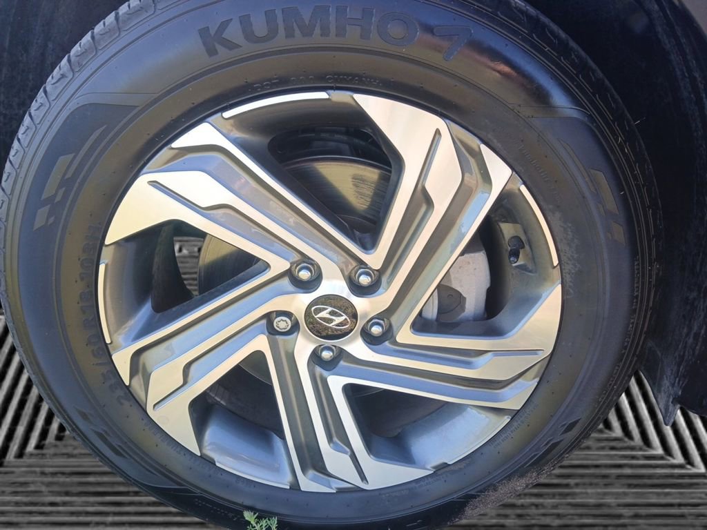 Used 2023 Hyundai Santa Fe SEL w/ Premium Package FWD image 5