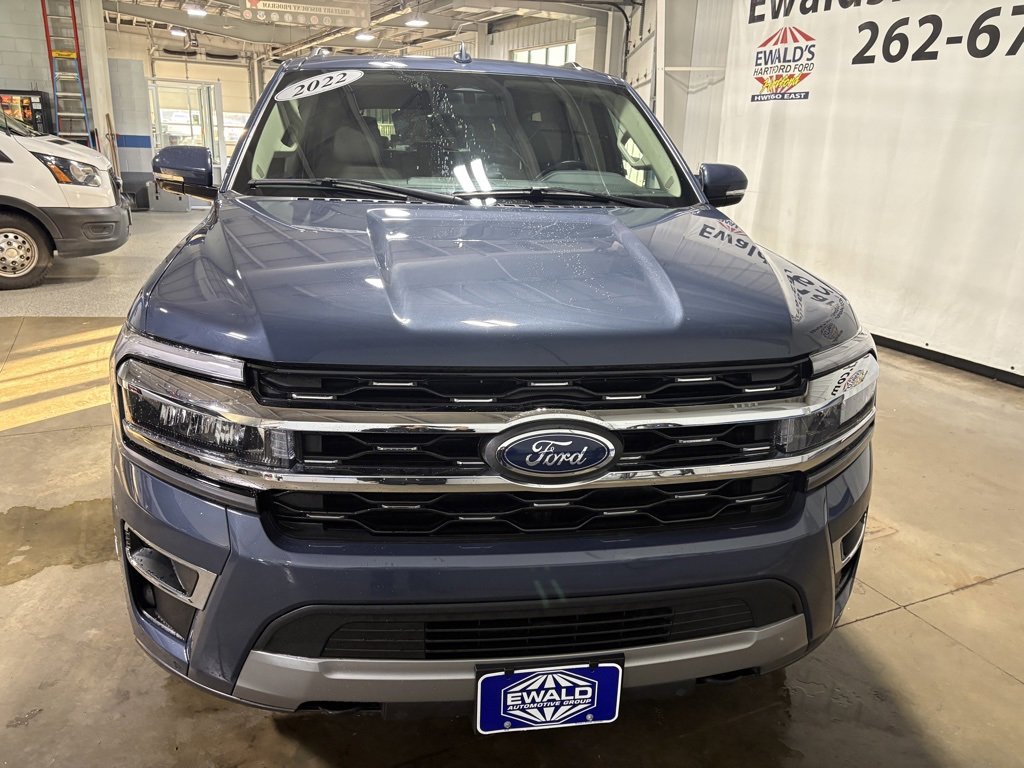 Used 2022 Ford Expedition Limited image 3