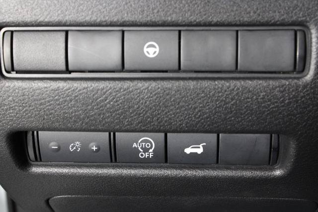 Certified 2024 Nissan Rogue SV FWD image 24