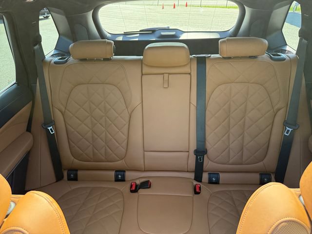 Used 2024 BMW X5 xDrive40i w/ Premium Package AWD/4WD image 38