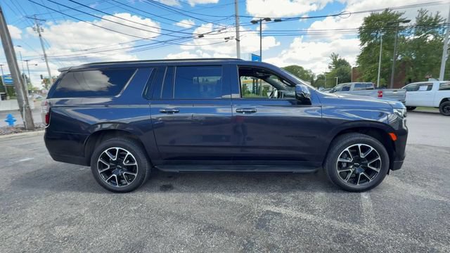 Certified 2023 Chevrolet Suburban RST w/ Luxury Package AWD/4WD image 9
