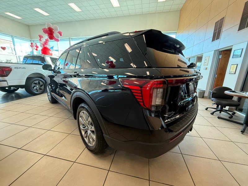 New 2026 Ford Explorer Active w/ Active Comfort Package image 6