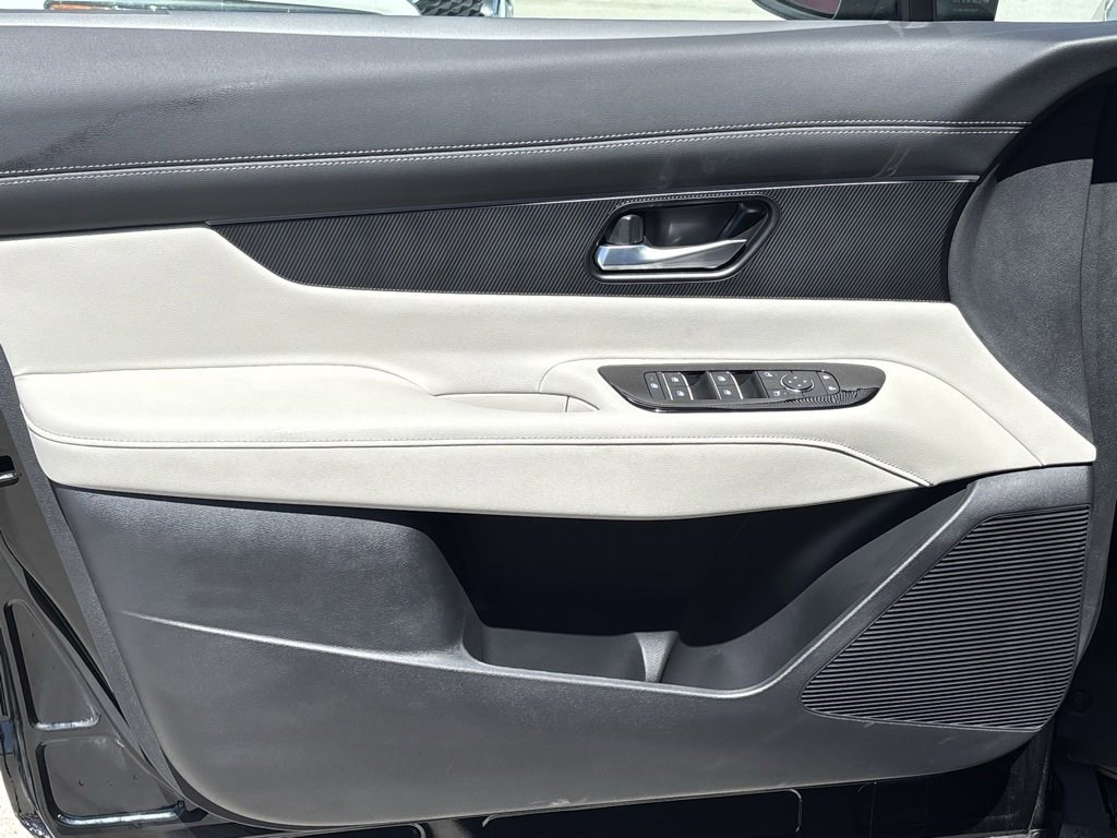 New 2025 Nissan Murano SV image 8