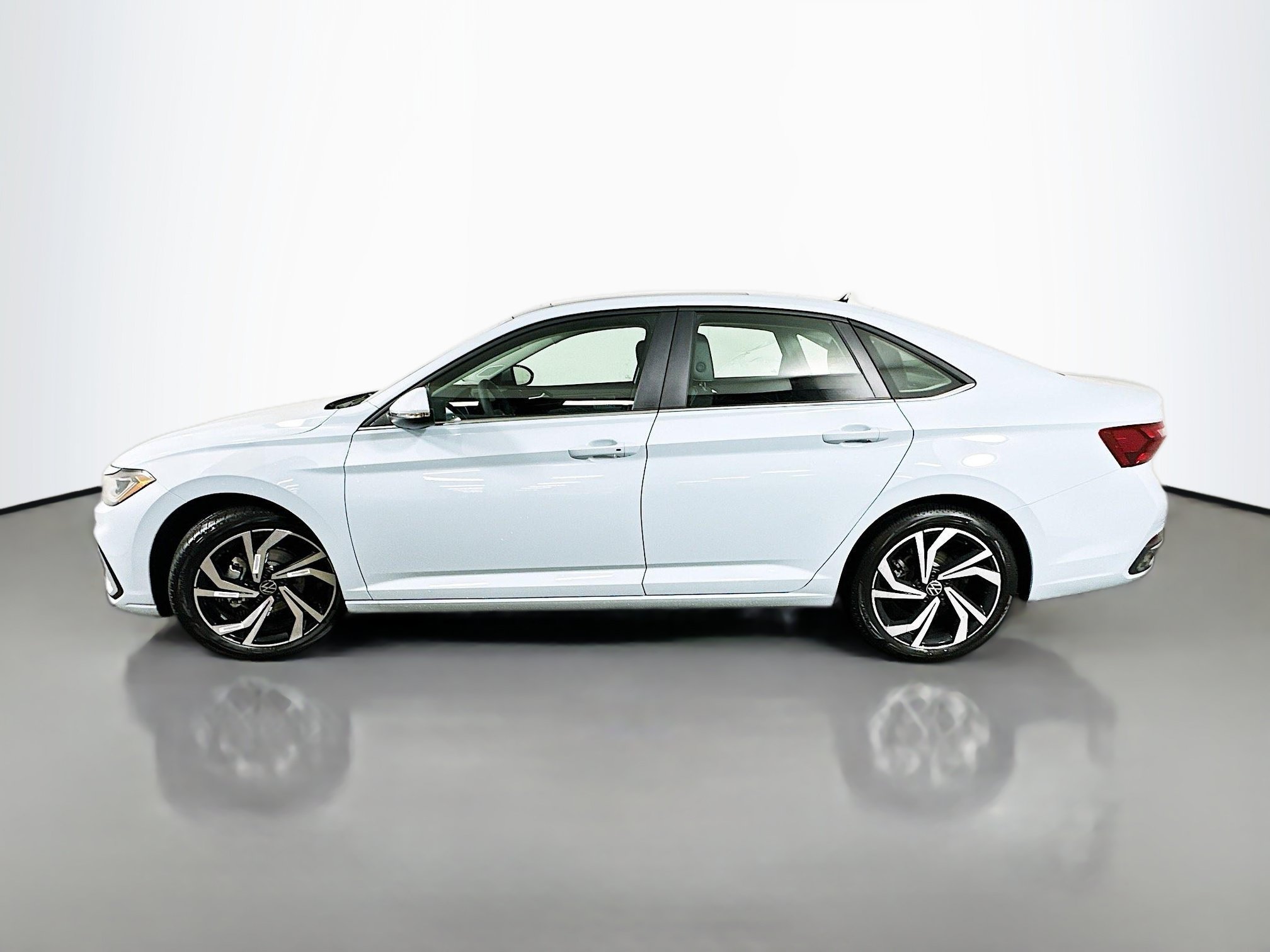 New 2026 Volkswagen Jetta SEL FWD image 4
