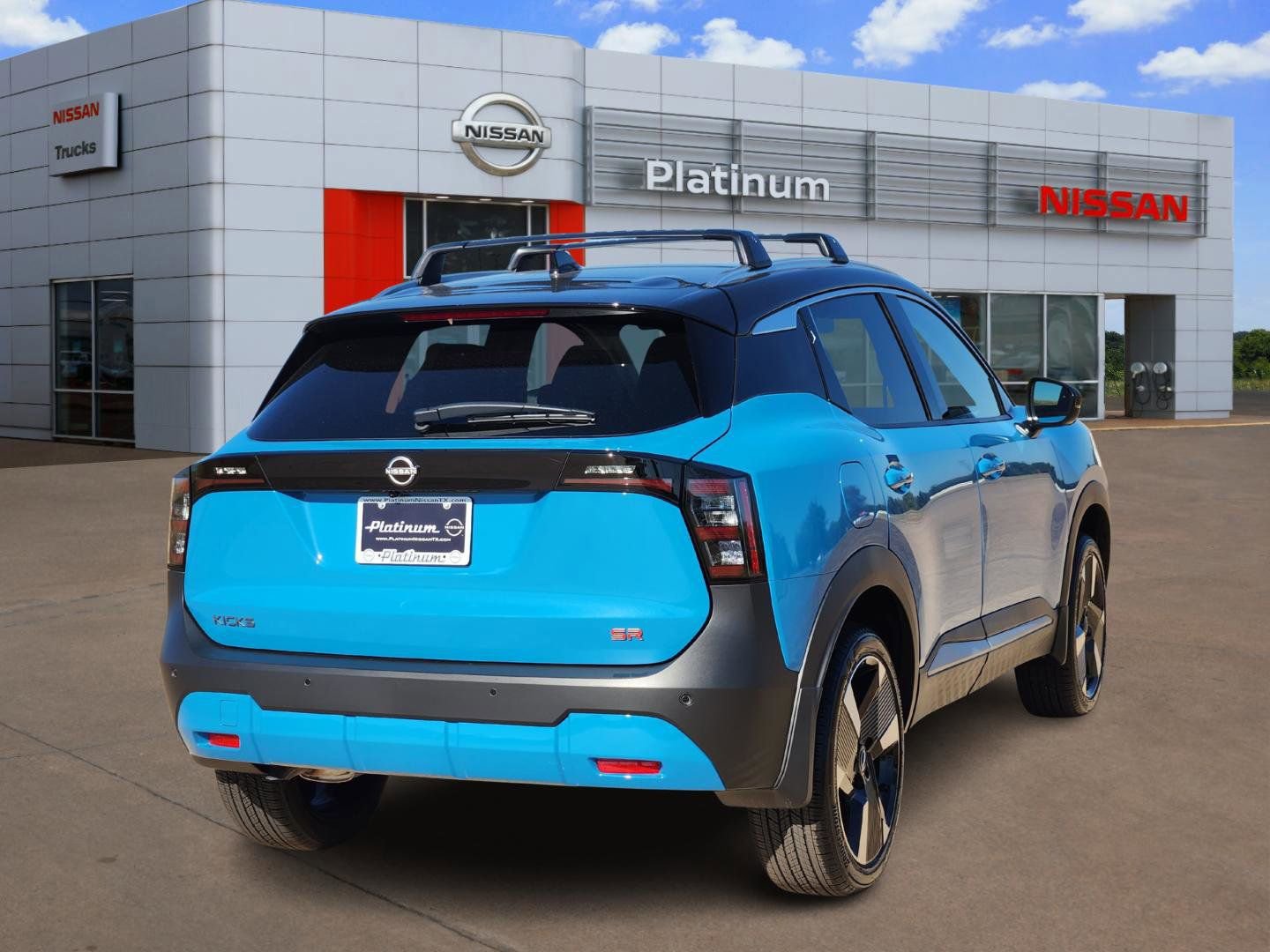 New 2026 Nissan Kicks SR image 4