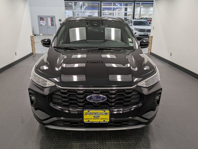 Used 2023 Ford Escape ST-Line Select w/ Tech Pack #2 image 2