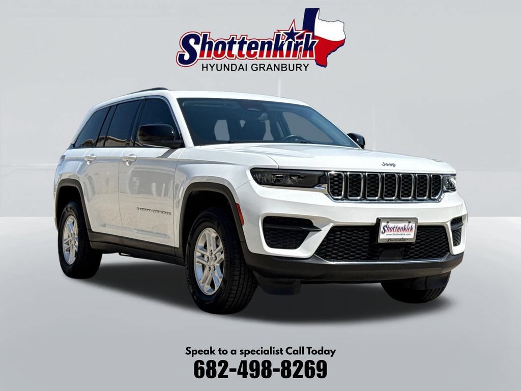 Used 2022 Jeep Grand Cherokee Laredo w/ Luxury Tech Group I RWD video 3